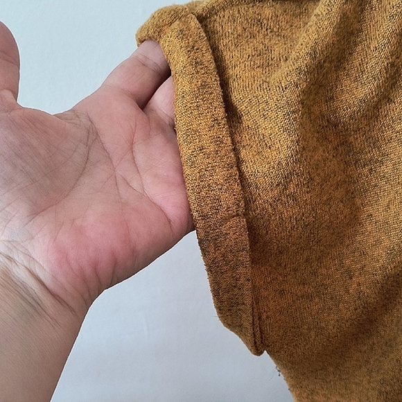 Lily Morgan Mustard Yellow Short Sleeve Top. Size XL. Great Condition. - Picture 4 of 7